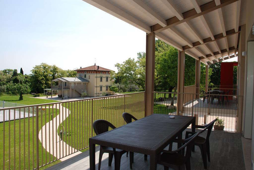 Villaggio Esmera Desenzano del Garda Luaran gambar