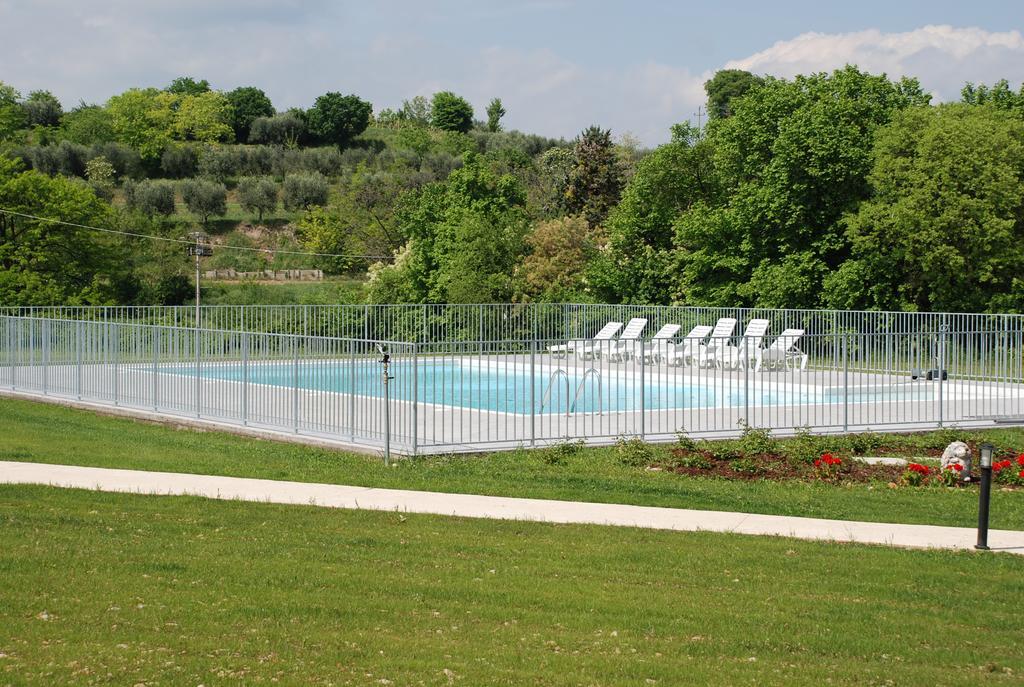Villaggio Esmera Desenzano del Garda Luaran gambar