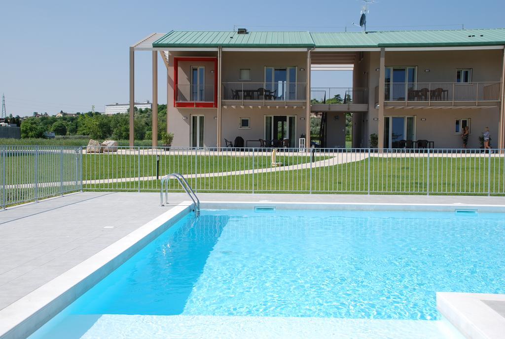 Villaggio Esmera Desenzano del Garda Luaran gambar