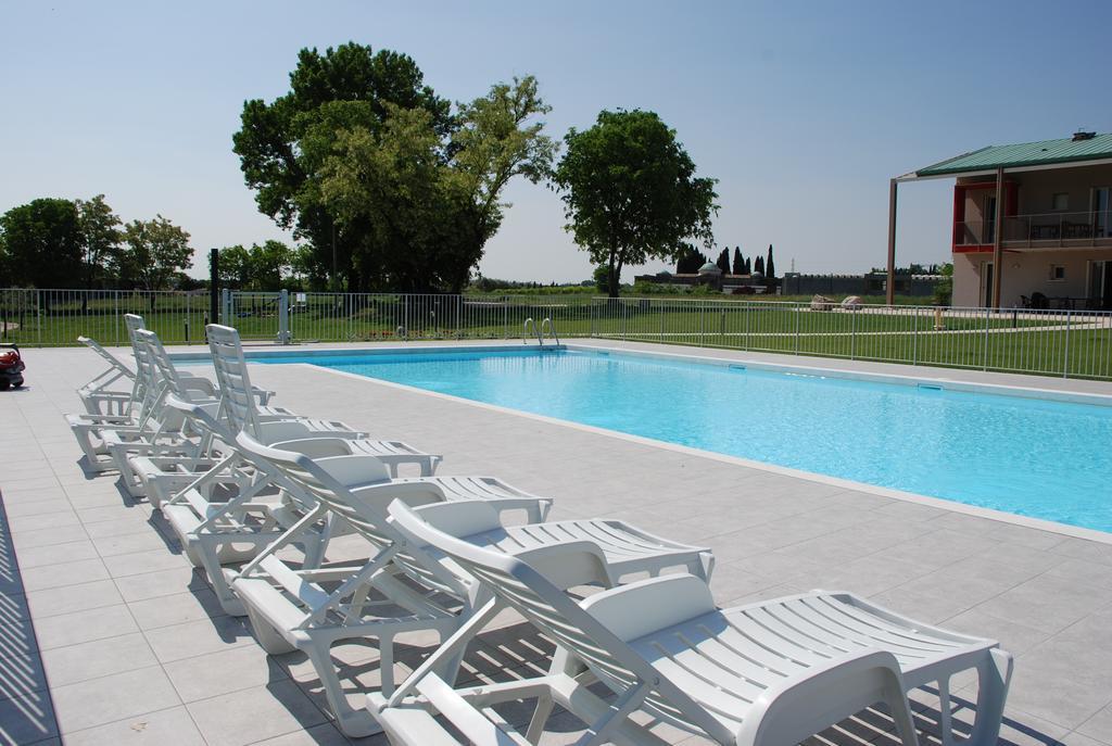 Villaggio Esmera Desenzano del Garda Luaran gambar