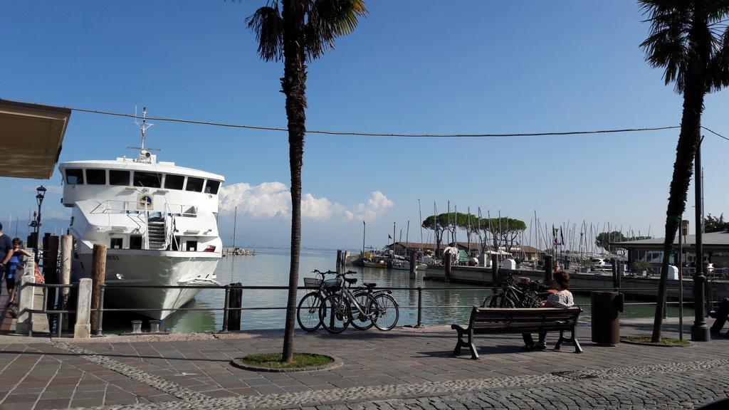 Villaggio Esmera Desenzano del Garda Luaran gambar